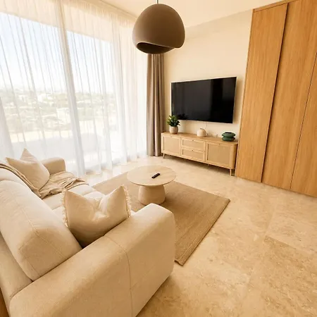 Avalon Gardens B201 - Designer *